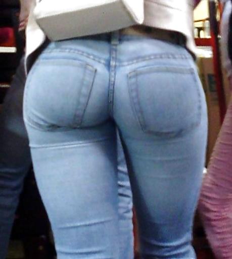 25P Candid Tight Jeans