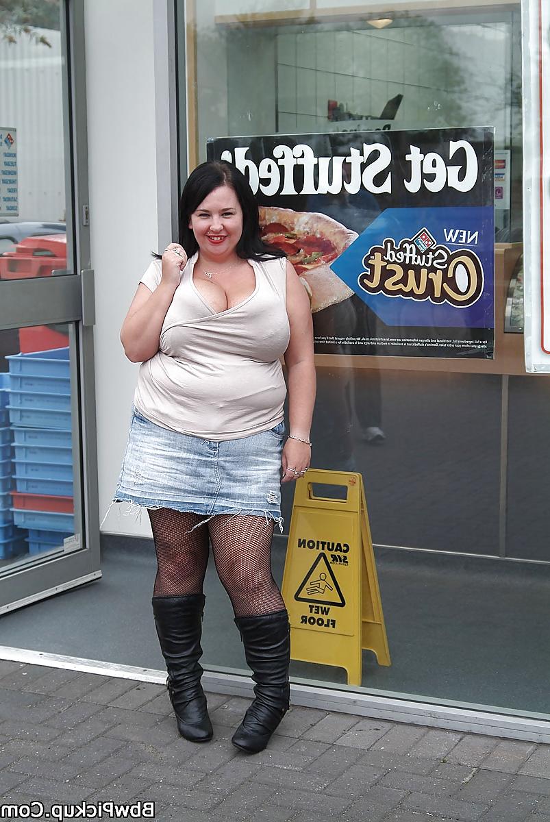 20P Curvy Godesses IV (Denim Skirt)