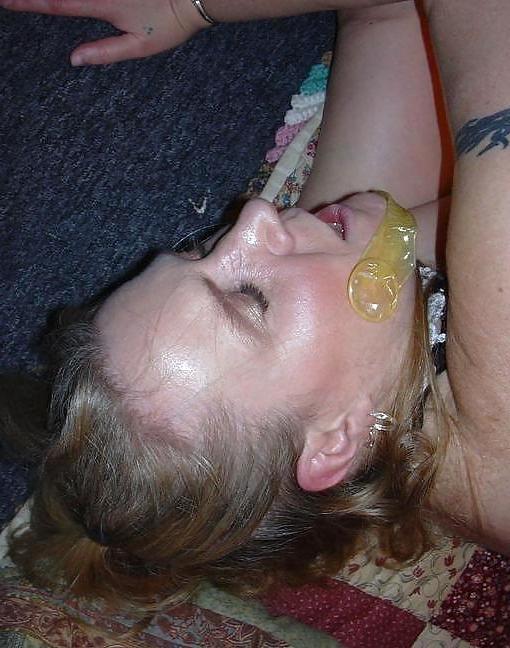 25P Les salopes ( drink sperm , play condom ,facial )