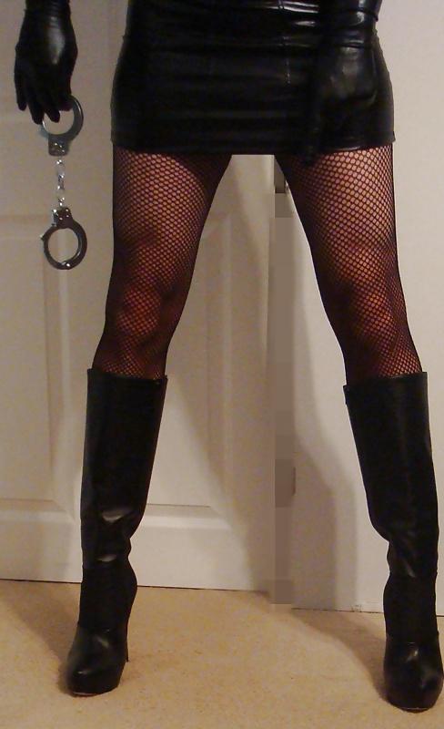 5P Mistress Raven
