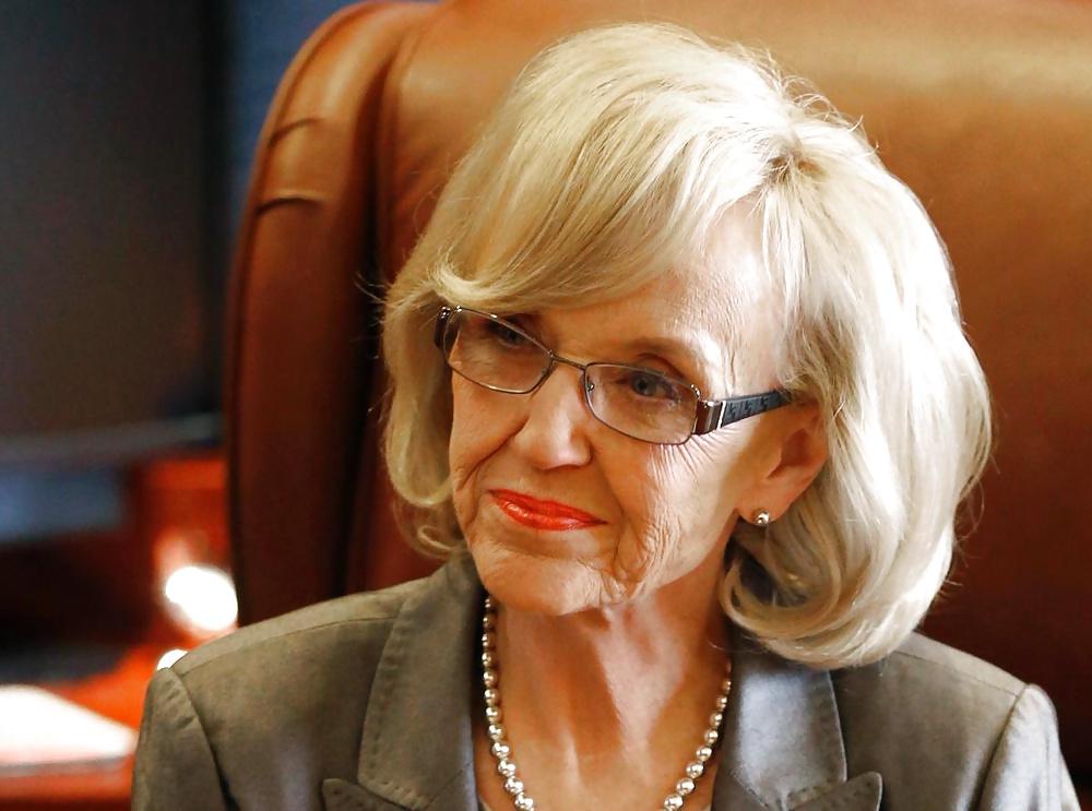 25P For all who love jerking off to conservative Jan Brewer