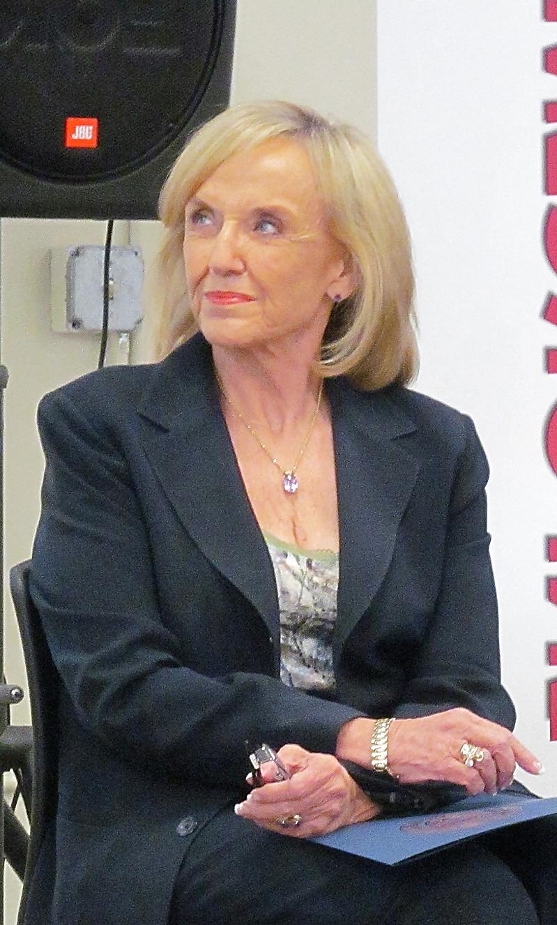 25P For all who love jerking off to conservative Jan Brewer