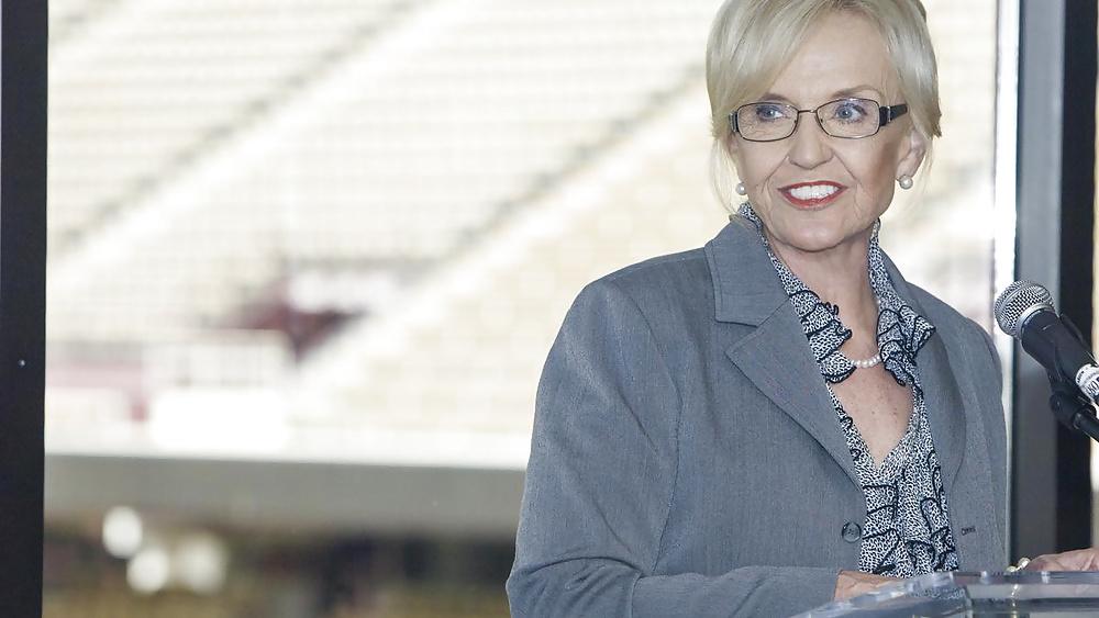 25P For all who love jerking off to conservative Jan Brewer