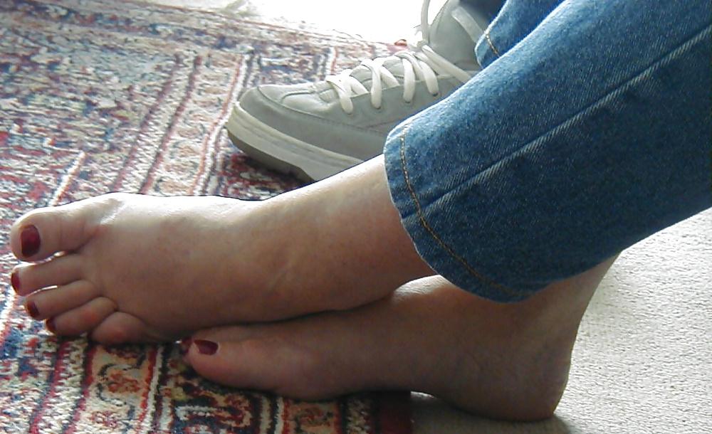 13P FEET OF MISTRESS C - NEW GALERY