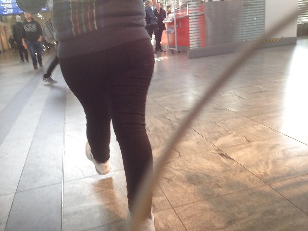 12P Voyeur - Nice Teen Ass in black Jeans