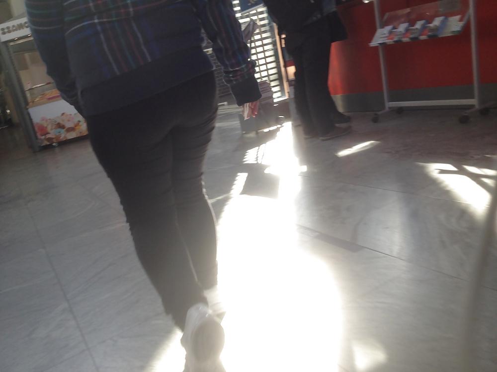 12P Voyeur - Nice Teen Ass in black Jeans