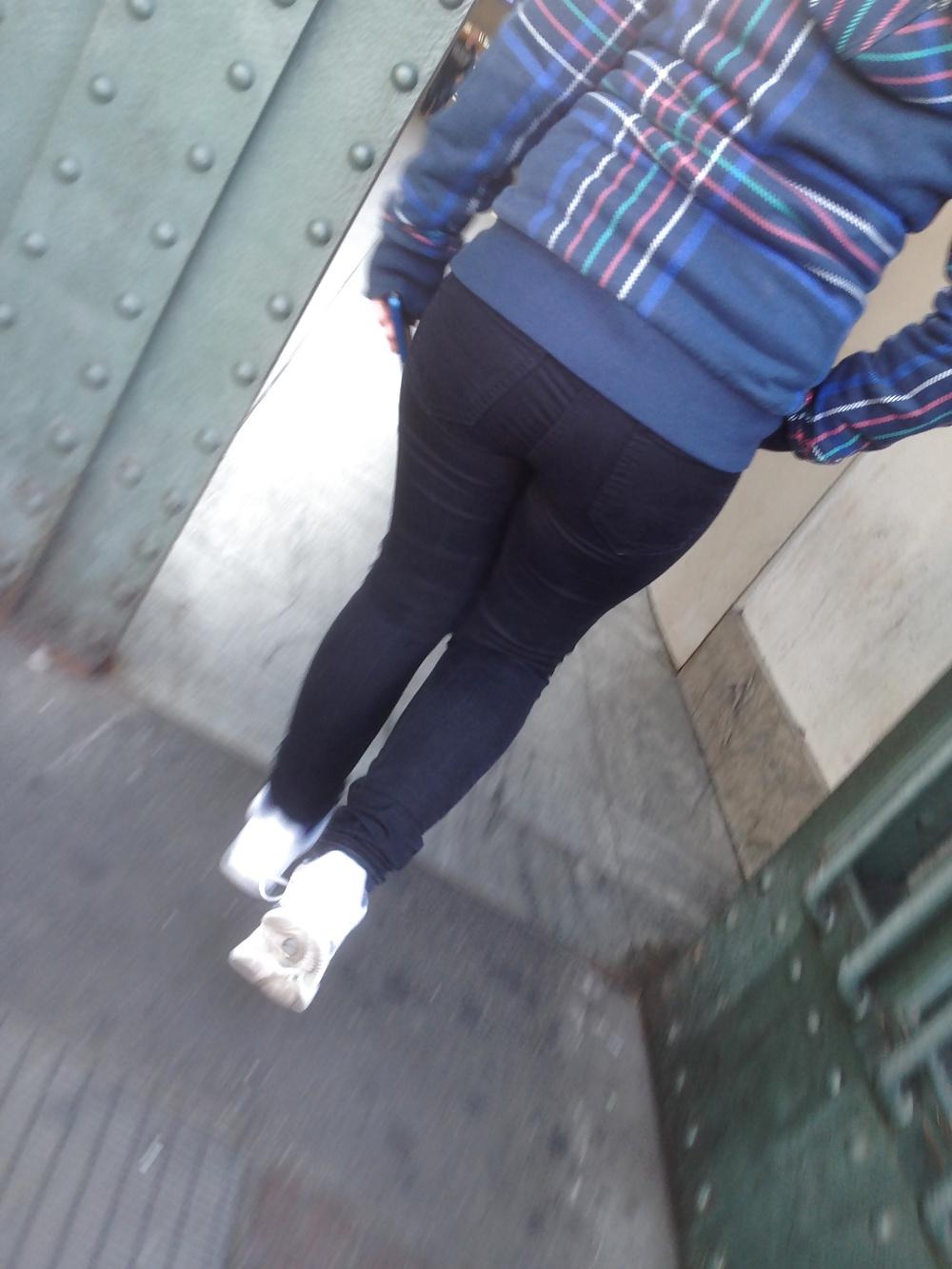 12P Voyeur - Nice Teen Ass in black Jeans