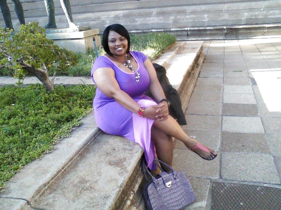 25P Curvy Beauties 72 Clothed Edition