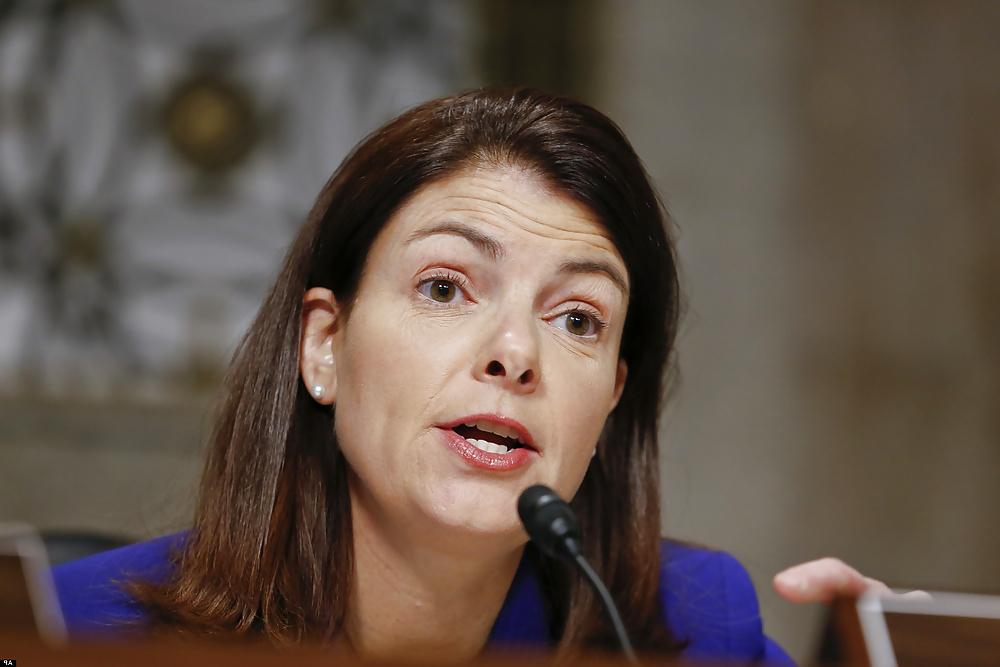 25P Es macht so viel Spaß, der konservativen Kelly Ayotte einen runterzuholen