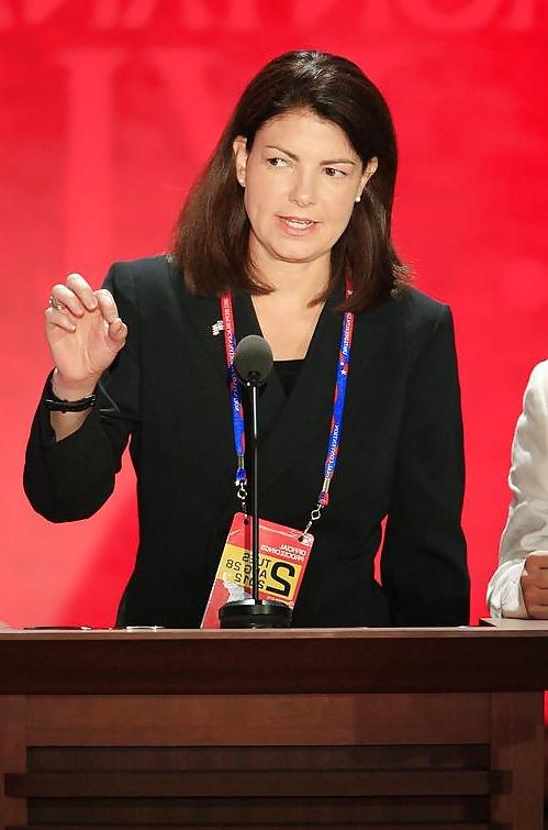 25P Es macht so viel Spaß, der konservativen Kelly Ayotte einen runterzuholen