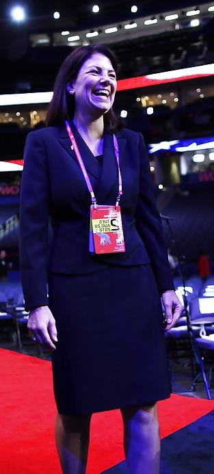 25P Es macht so viel Spaß, der konservativen Kelly Ayotte einen runterzuholen