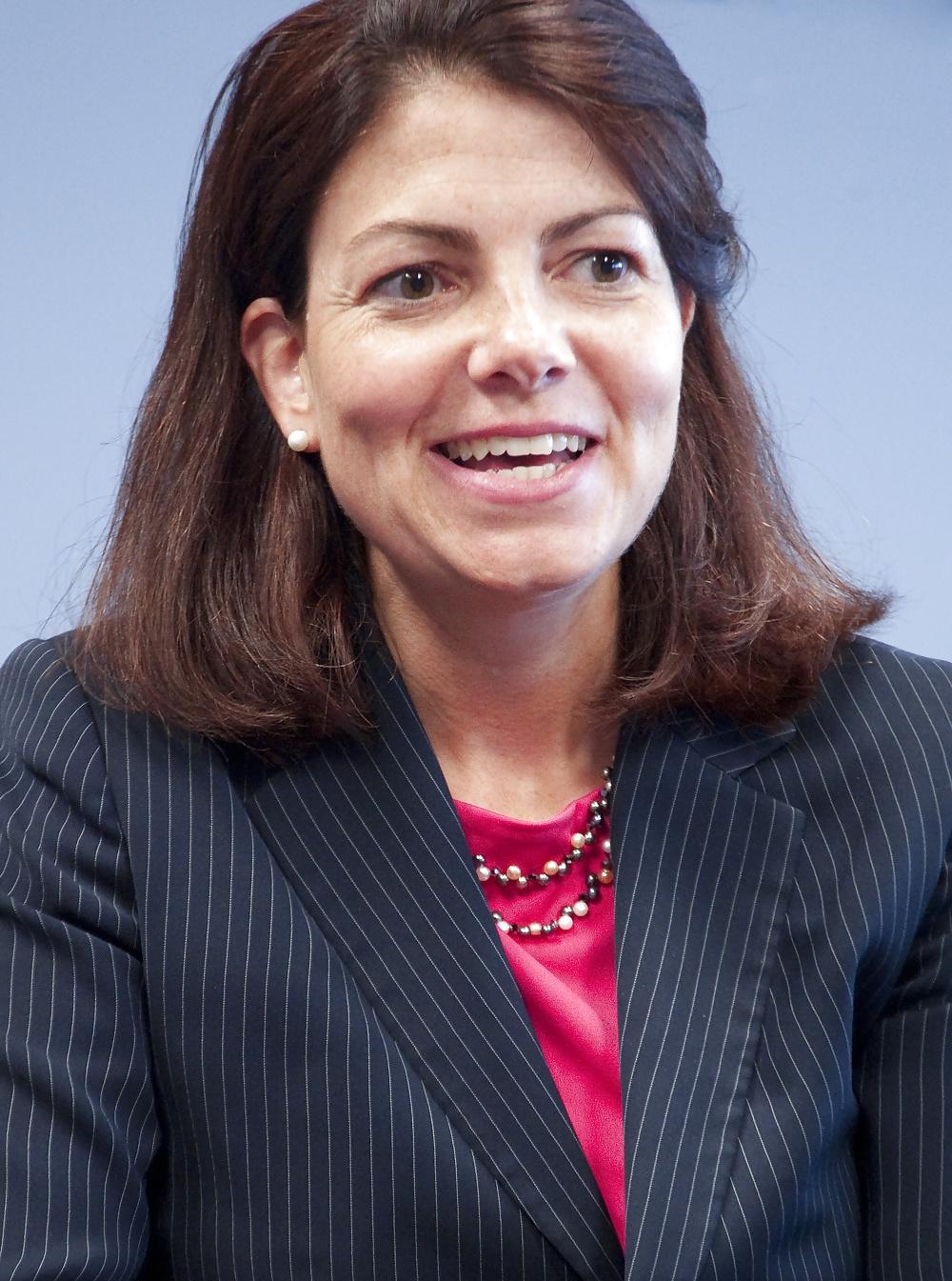 25P Es macht so viel Spaß, der konservativen Kelly Ayotte einen runterzuholen