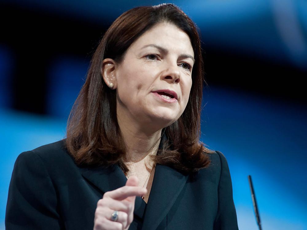 25P Es macht so viel Spaß, der konservativen Kelly Ayotte einen runterzuholen