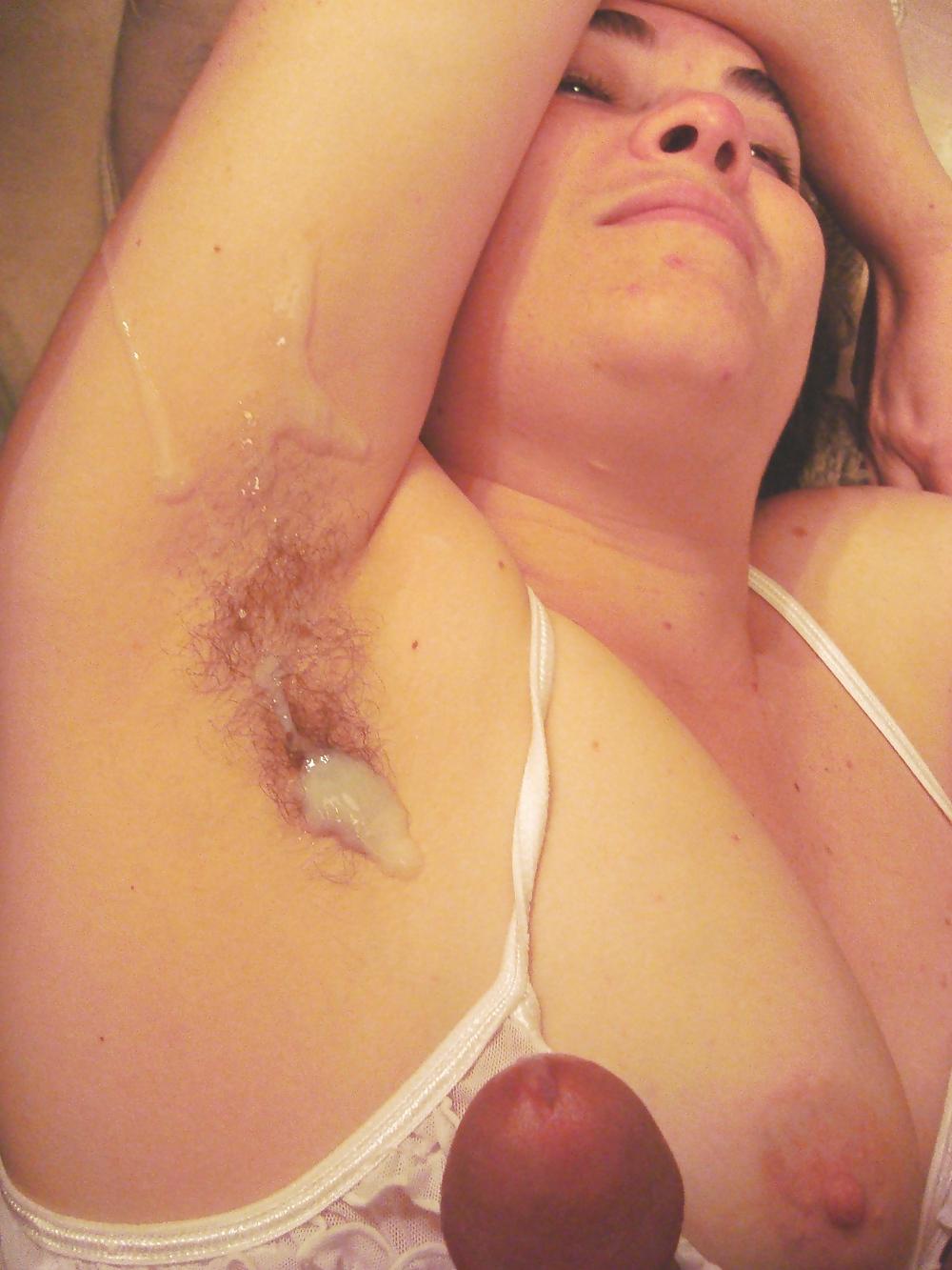 10P Cumming on my hairy armpit
