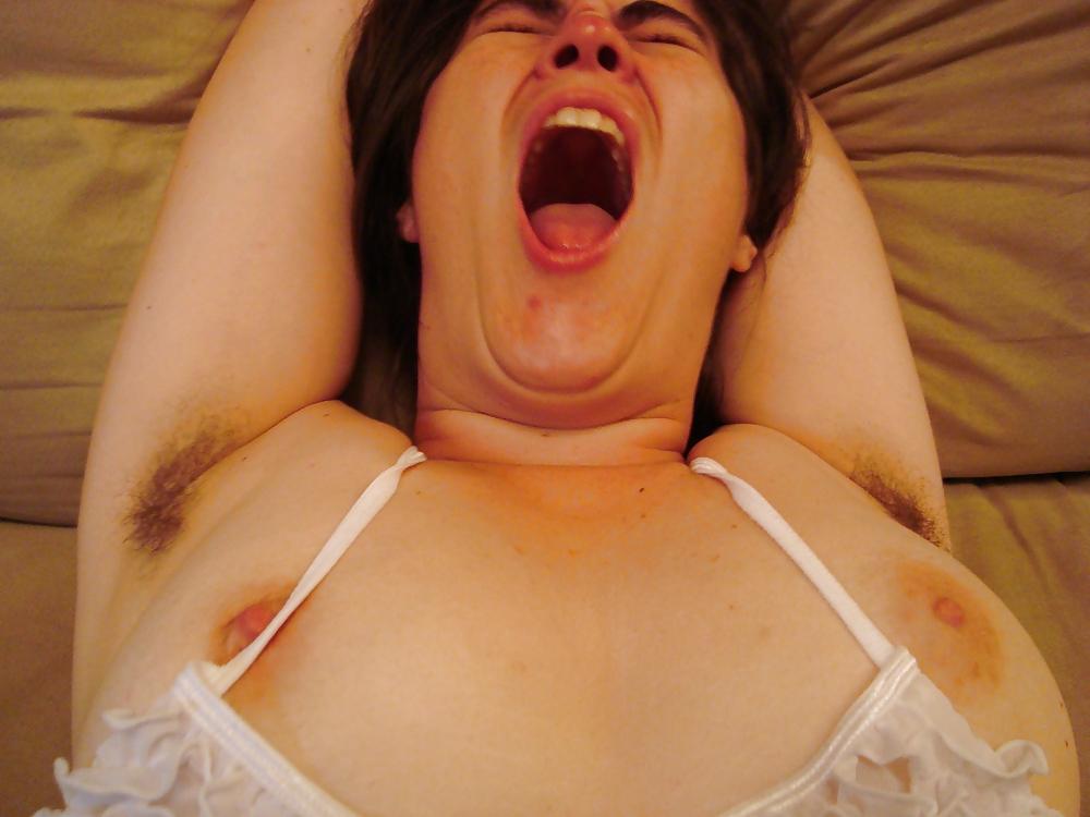 10P Cumming on my hairy armpit