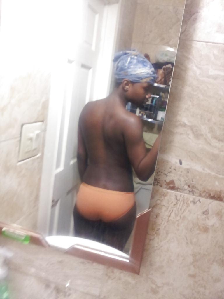 25P Private pictures found on photobucket #5
