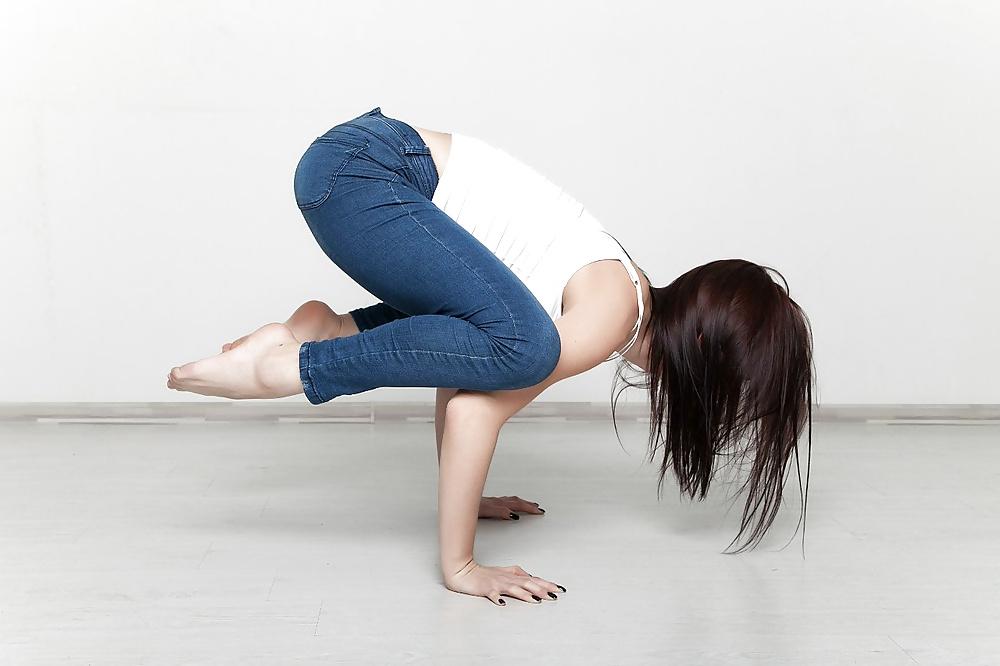 25P Jeans + Bare Feet = fap fap fap