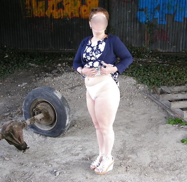 10P Flashing on a farm not far from home