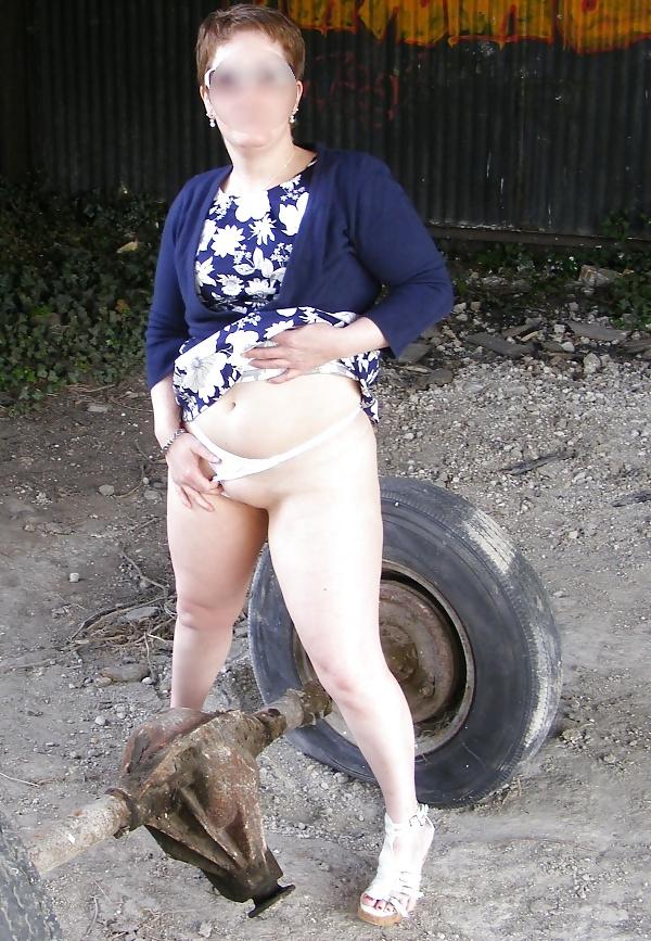 10P Flashing on a farm not far from home