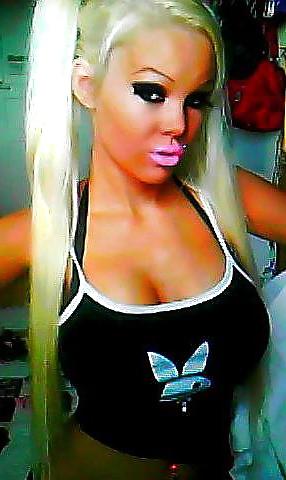 4P I AM YOUR MISTRESS DARLING SATANICBARBIEDOLL IS HERE