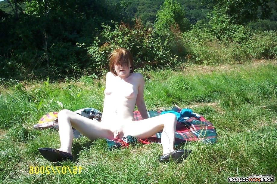 25P Amateur GF showing off