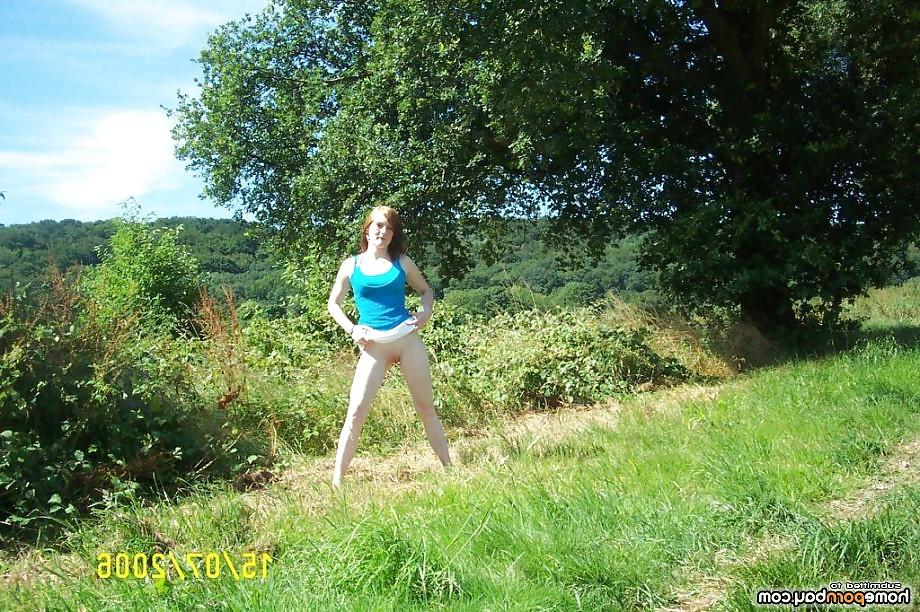 25P Amateur GF showing off