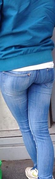 6P Tight Ass, jeans