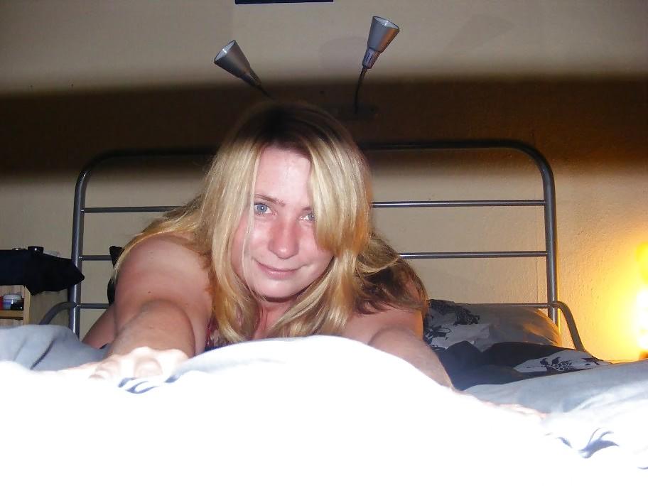 25P THICK WIFE.
