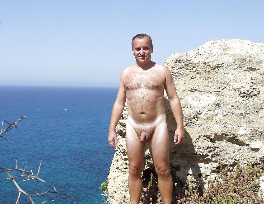 25P Sun Bathing