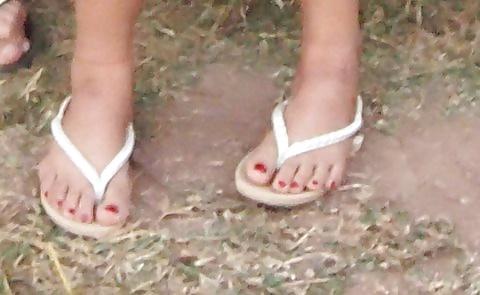 10P My gf's feet in thong sandals