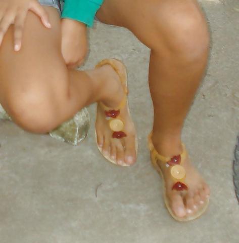 10P My gf's feet in thong sandals