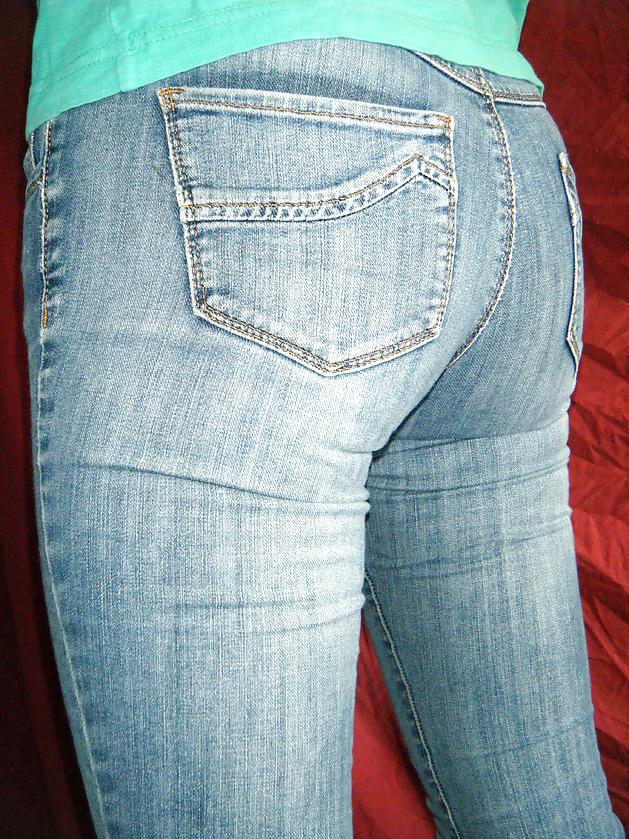 6P Tight jeans cock 