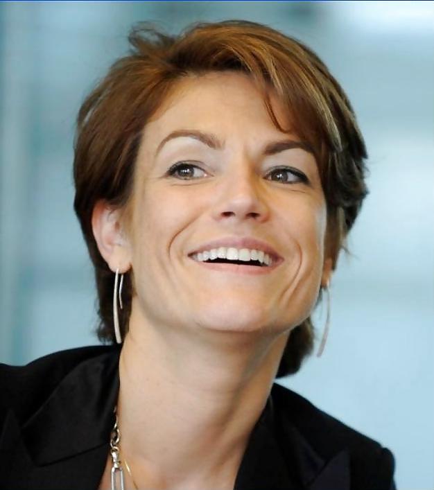 25P Love jerking off to conservative Chantal Jouanno