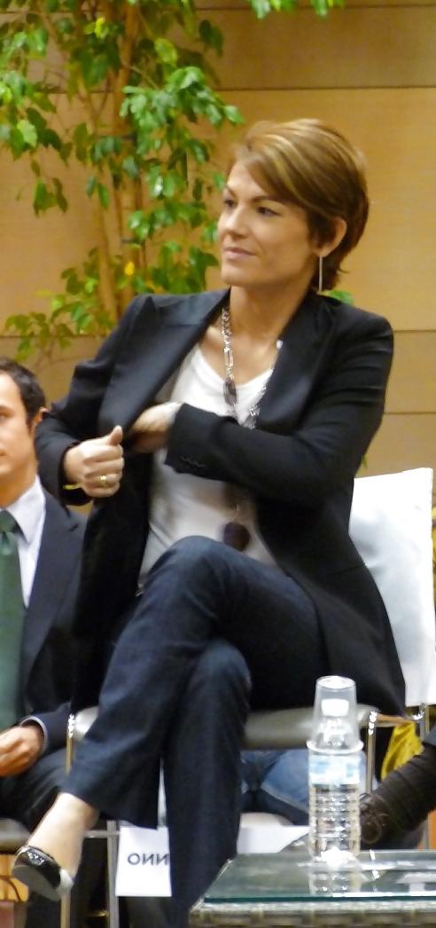 25P Love jerking off to conservative Chantal Jouanno