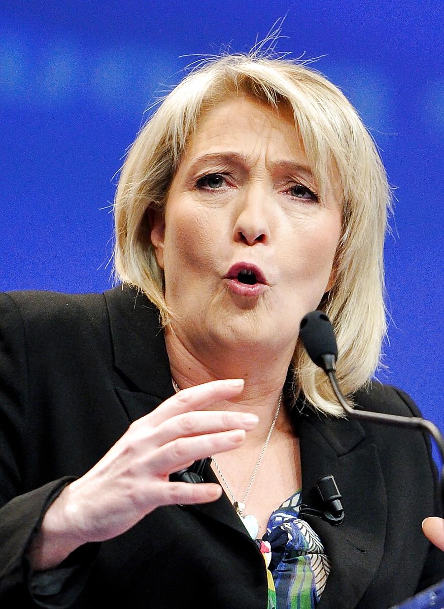 25P I adore jerking to sexy Marine Le Pen
