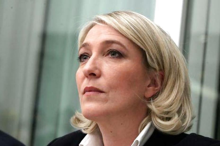 25P I adore jerking to sexy Marine Le Pen