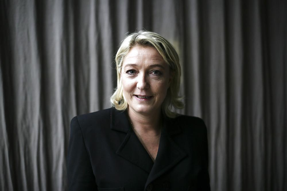 25P I adore jerking to sexy Marine Le Pen