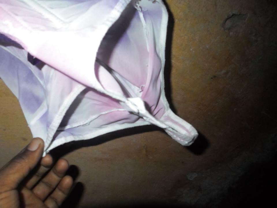 15P Tanga prima de mi novia con su corcet