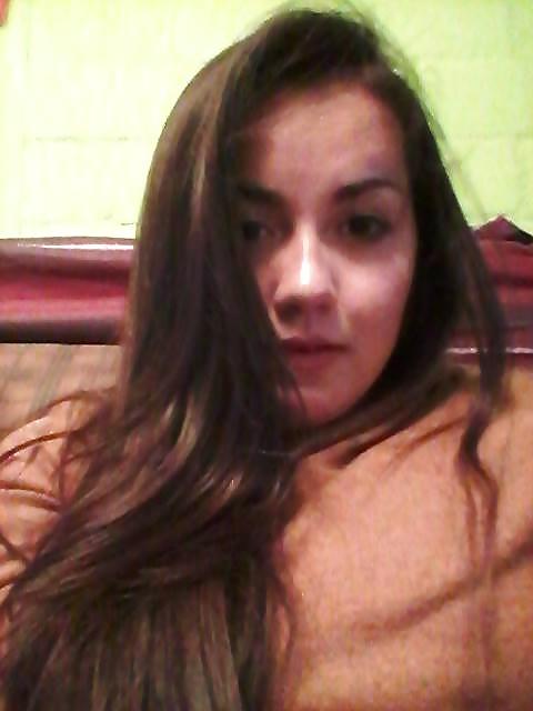25P Qamila Chilena Culona Caliente Hot Teen Chilean