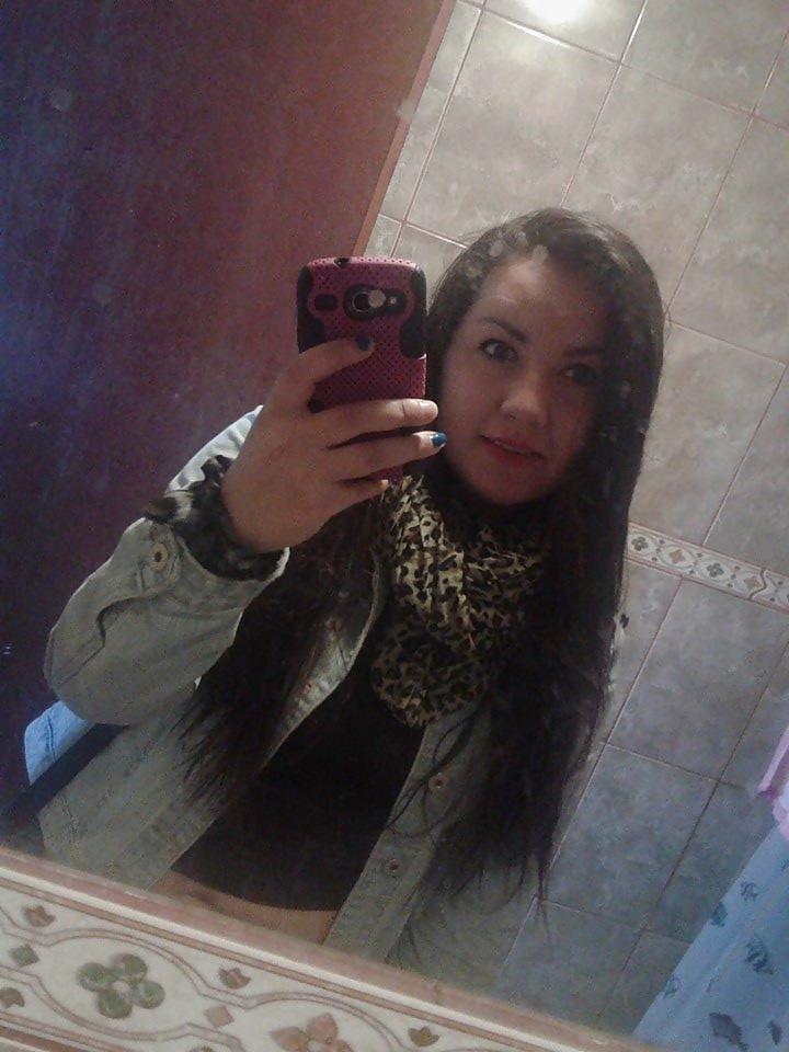 25P Qamila Chilena Culona Caliente Hot Teen Chilean