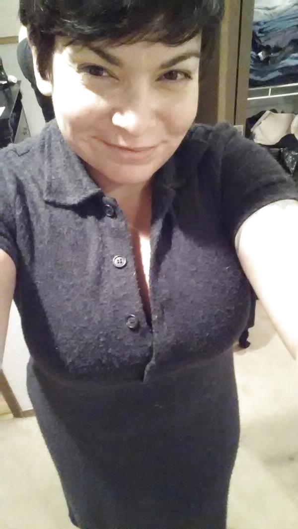 11P Thick, Big Titted Babe Karla