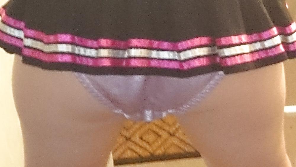 10P Cheerleader wife