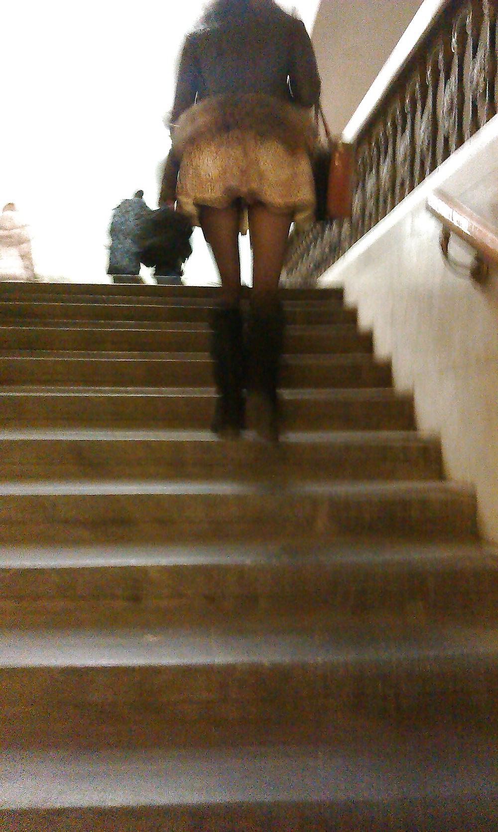 25P Miniskirt public 4