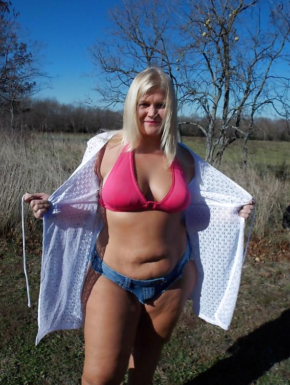 25P PRETTY BLONDE FAT ASS - 3