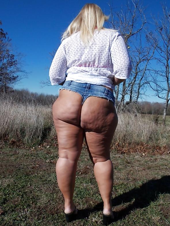 25P PRETTY BLONDE FAT ASS - 3