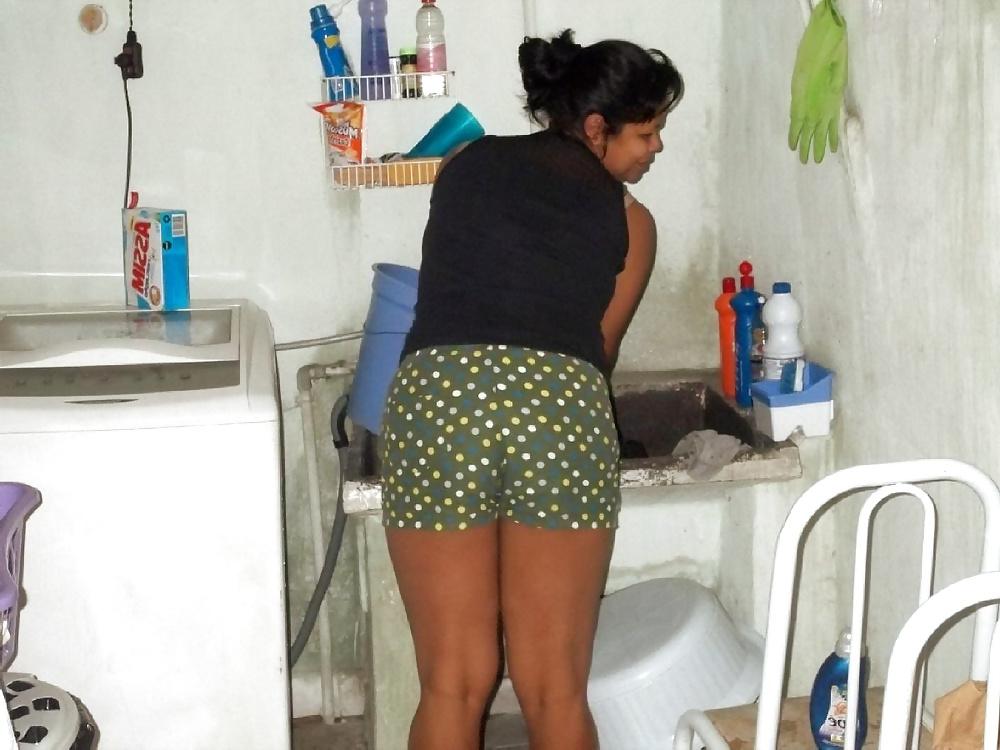 25P Brazilian housewife
