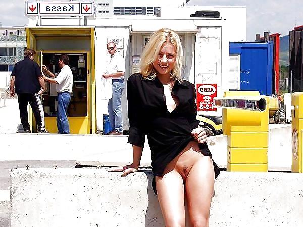 18P Public Viewing -366-