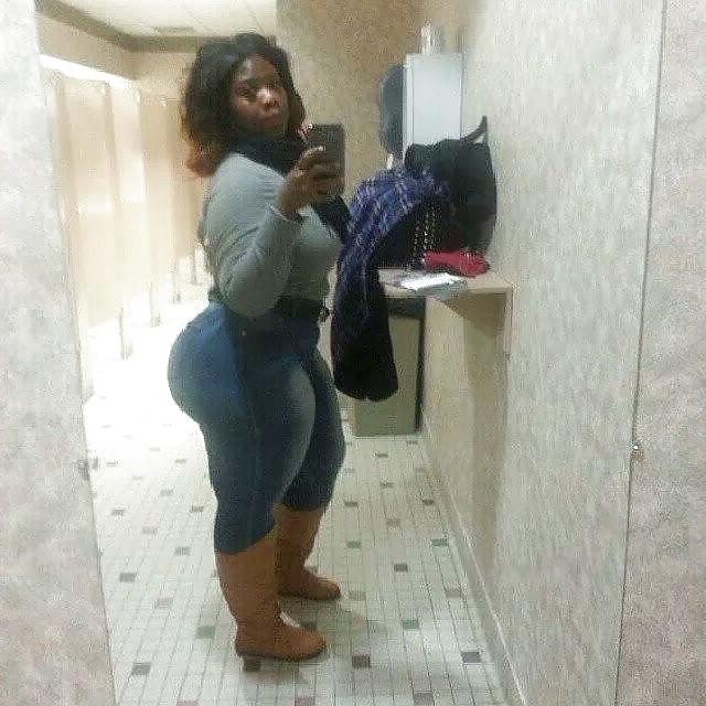 25P Thick selfies !!
