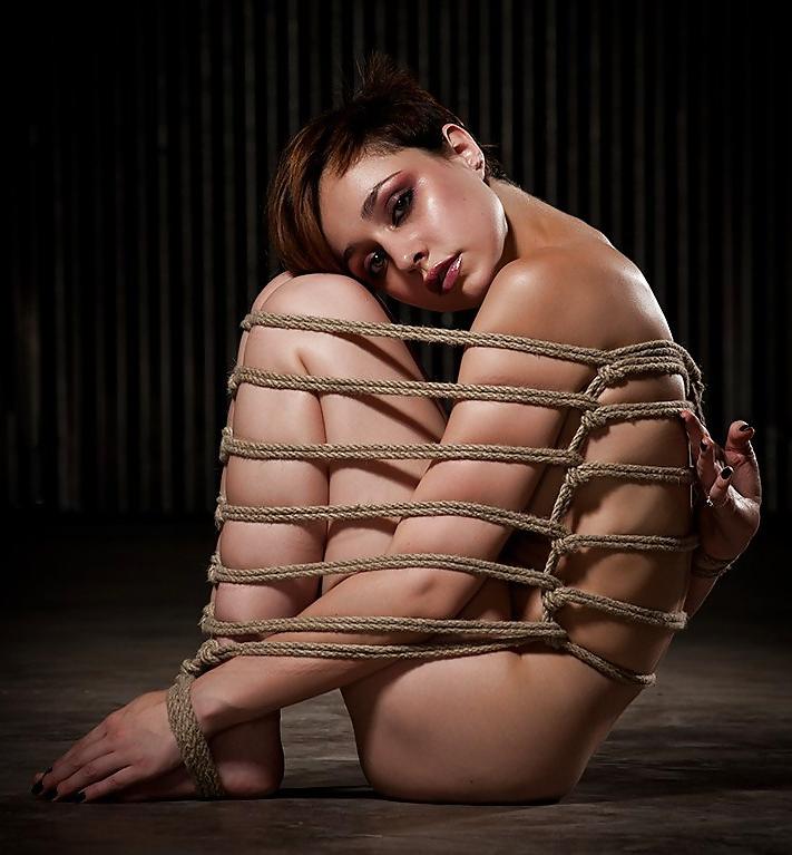 25P Mistress of the Rope...