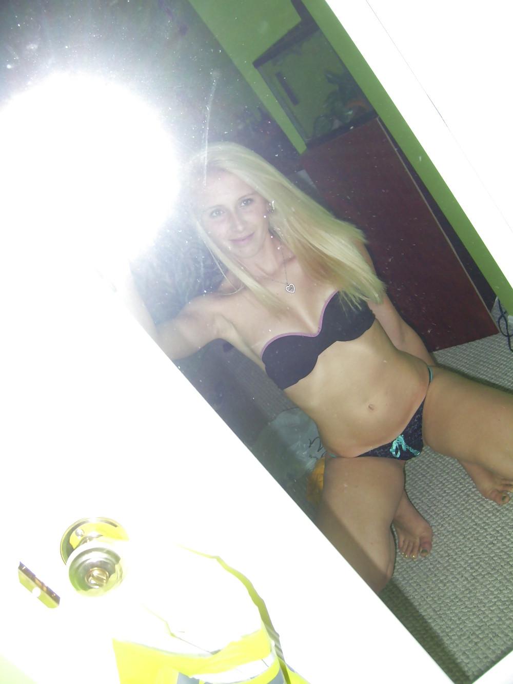 23P Cute Blonde Mirror Shots 